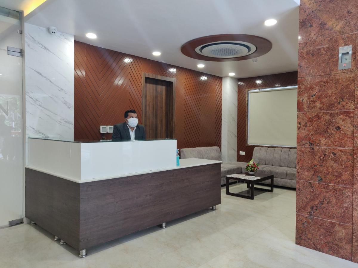Hotel Sarvin ลัคเนา ภายนอก รูปภาพ